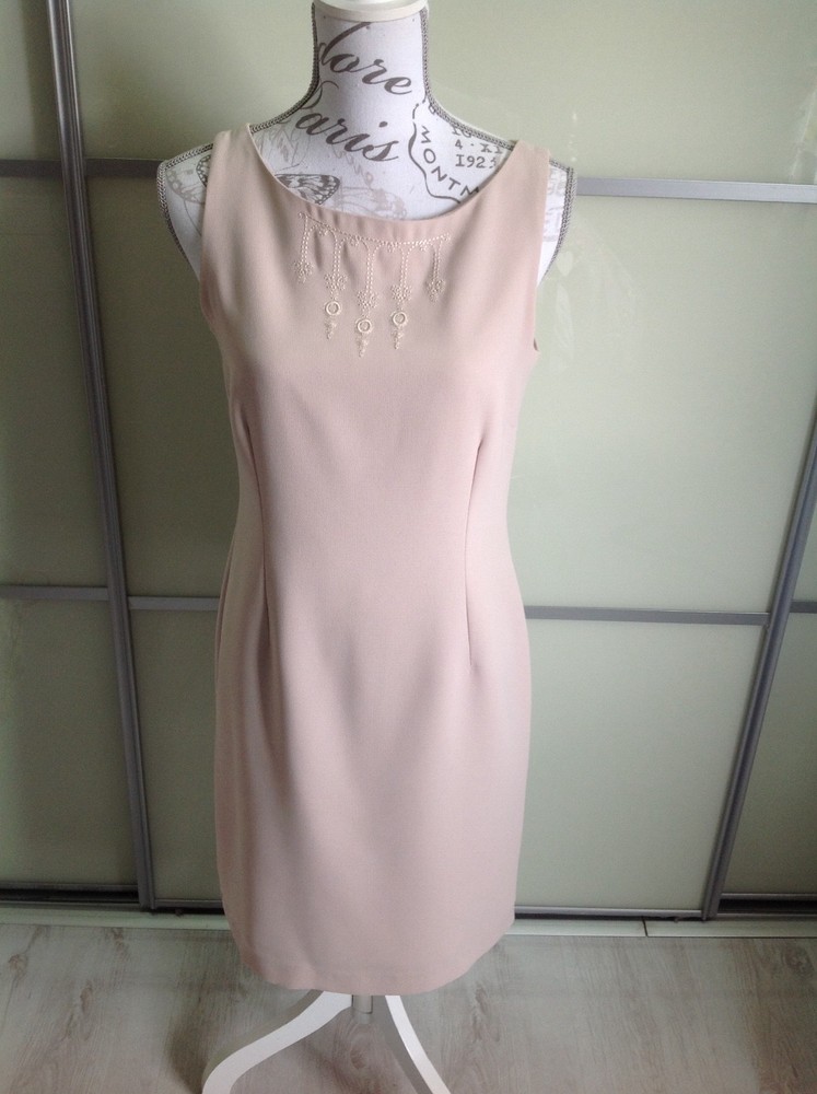 Ladies Beige Knee Length Dress size 12 by Amaranto