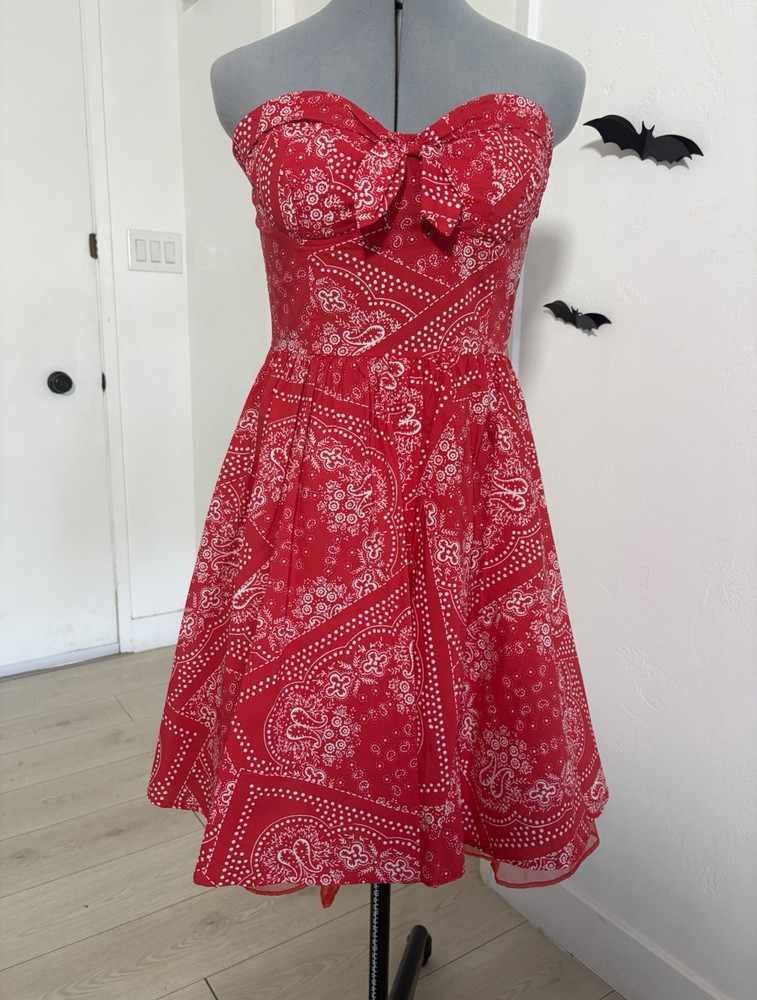 Marilyn Monroe Red/White Paisley Strapless Fit & Flare Lined Dress M