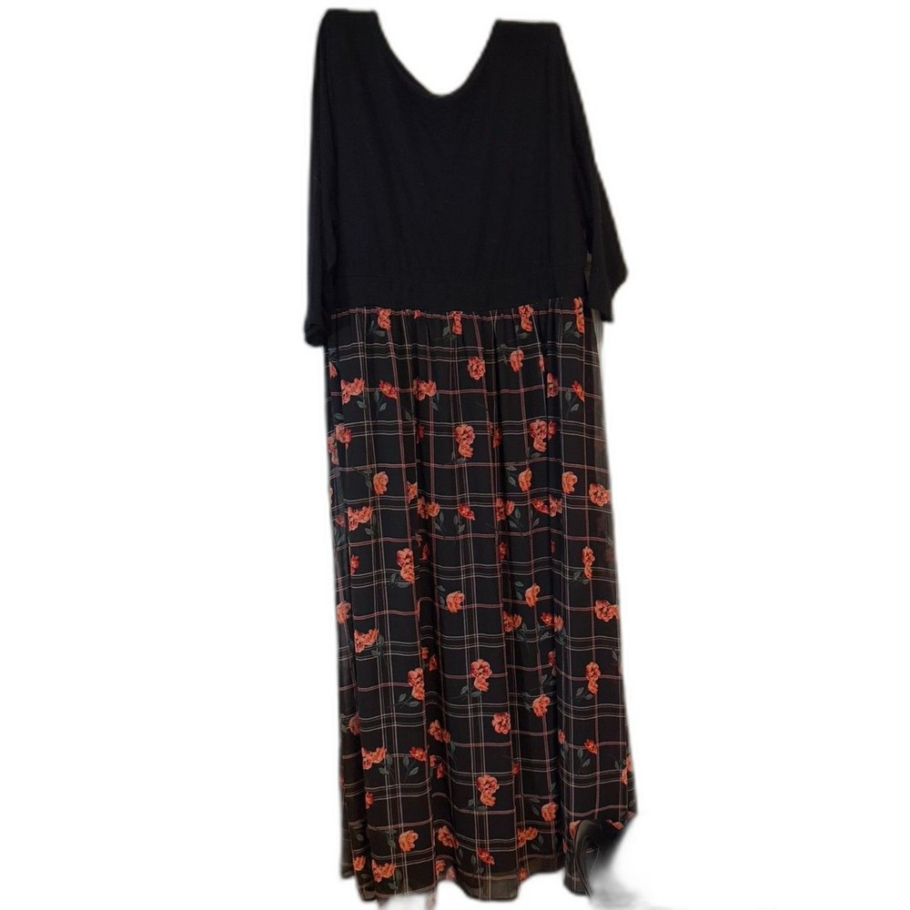 #026 – Torrid Maxi Dress Black/Floral – Size 3