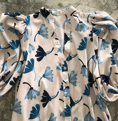 Lavi Designer Mayofavi Easy Ware Dress in Off White w/ Blue Flowers