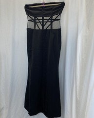 BliThe Long Black Low Cut Dress Size Large Color Black