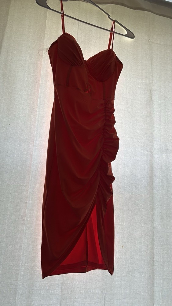 Privy Red Solid Ruched Sweetheart Bodycon Strappy Midi Dress Sleeveless S
