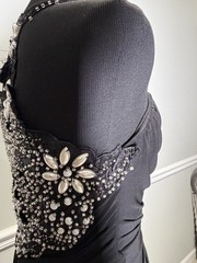 ESSEJEFFE Black Beaded Ruched Evening Gown Rhinestone Pearl Cap Sleeve Size 42