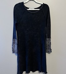 Able Dress Medium Black Washed Waffle Knit Raglan Contrast Print Button Cuff