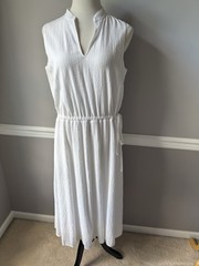 Anne Klein Women&rsquo;s White Solid Sleeveless V-Neck Tie Lightweight Maxi Dress 12