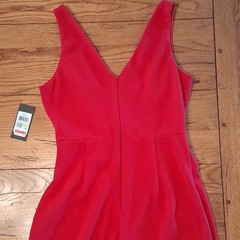GUESS Red Sheath Dress 4 V-Neck Sleeveless Knee-Length Pleated Lined Zip