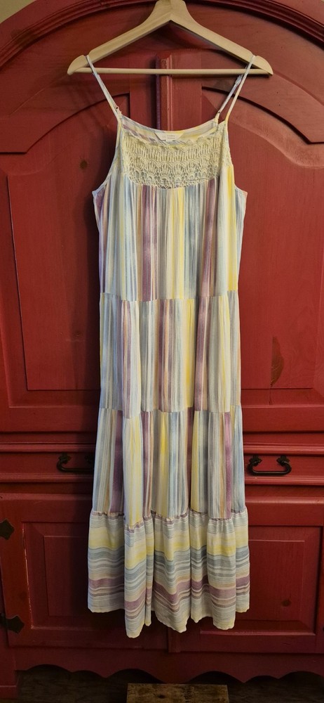 $78 LAUREN CONRAD Large Multi Stripe & Crochet Lace Lined Tiered Maxi Dress EUC