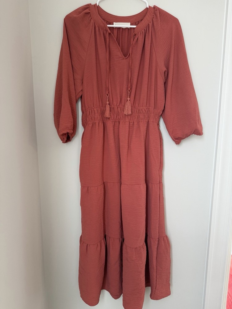 Lucky Brand M Rust Solid 3/4 Sleeve Keyhole Tassel Smocked Midi Dress