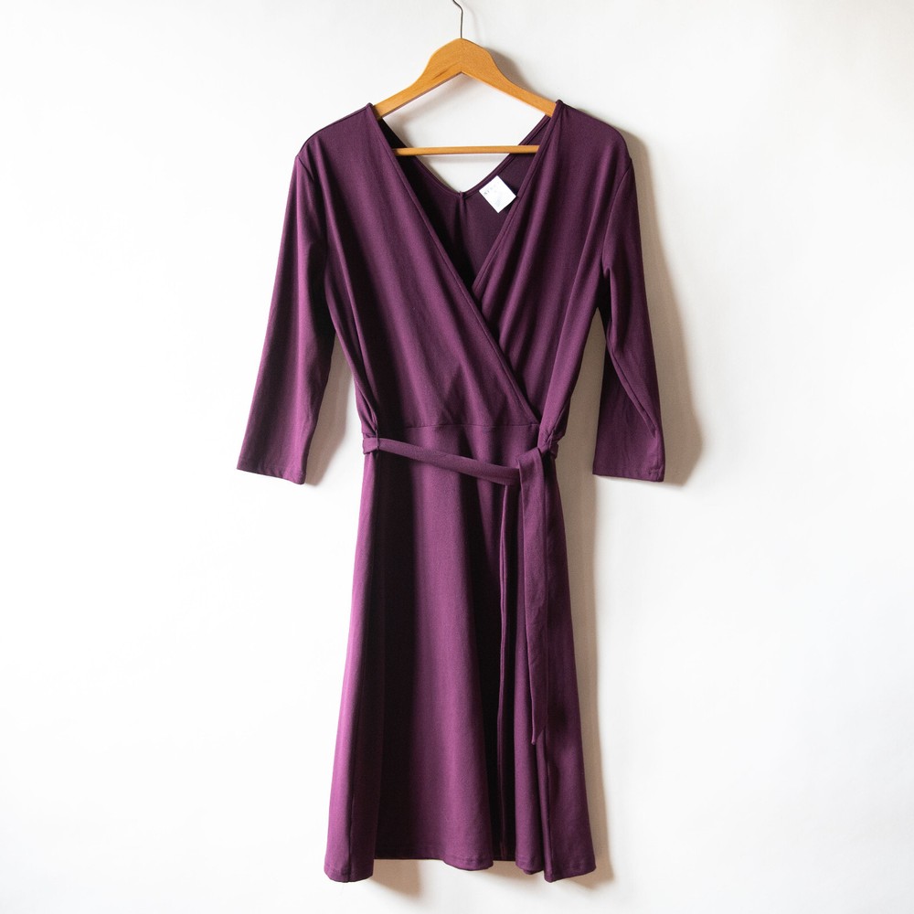 Serra Surplice Front Stretch Belted Fit & Flare Midi Dress M