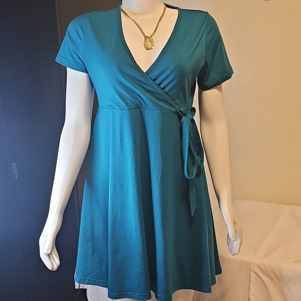 West Loop Wrap A-Line Dress Teal Solid V-Neck Cap Sleeve Knee Length M