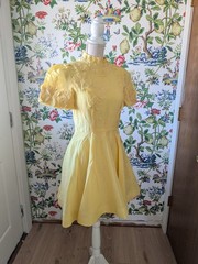 Antonio Melani Yellow Iris Linen Mock Neck Mini 3D Floral Applique Dress sz 4