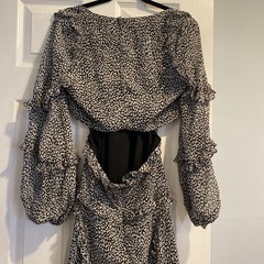 Womans Bardot Dress Black/Cream Open Back Medium