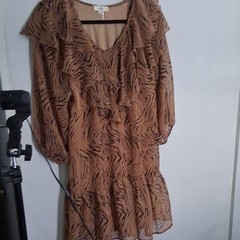 Entro Women’s Size S Tan/Black Zebra Animal Print Ruffle V-Neck Mini Dress Prepp