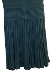 MAX STUDIO FOREST GREEN SWEATER DRESS V NECK CAP SLEEVE LIGHTWEIGHT STRETCH Sz M