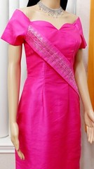 Cambodia (Pa’moung Khmer) Beautiful Woman 100% Silk Hot Pink Dress Size Small