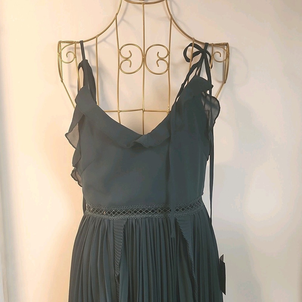 Lulus Green Solid Chiffon Pleated Ruffle V-Neck Tie-Strap Midi Dress XS