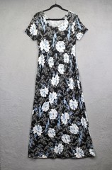 Womens Maxi Dress M Black White Floral Stretch Comfort Cottagecore Classic Flowy