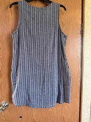 Solitaire Women’s Blue/White Striped V-Neck Sleeveless dress + pockets L Regular