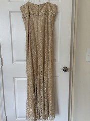Badgley Mischka Women&rsquo;s Size 2 Beige Floral Lace Strapless Sweetheart Maxi