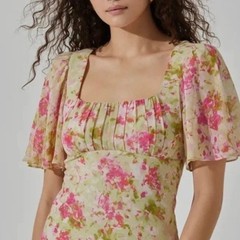 ASTR Tie Back Flutter Sleeve Open Back Cut Out Midi Dress in Lime Pink Floral L