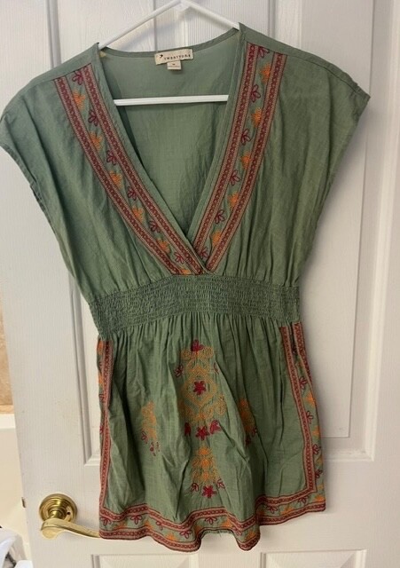 CUTE! Forever 21 Light Green Embroidered Women&rsquo;s Tunic Mini Dress Size M