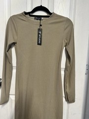 Studio Beige Ribbed Knit Round Neck Long Sleeve Bodycon Midi Dress Size M