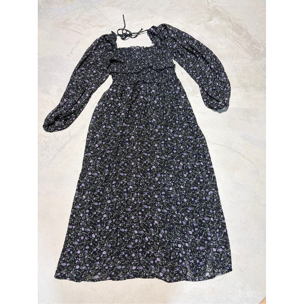Astr the label Smocked Square-Neck Long Sleeve Floral midi Dress medium