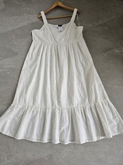 Woman&rsquo;s beautiful cream embroidered, cotton summer midi dress size 22. New