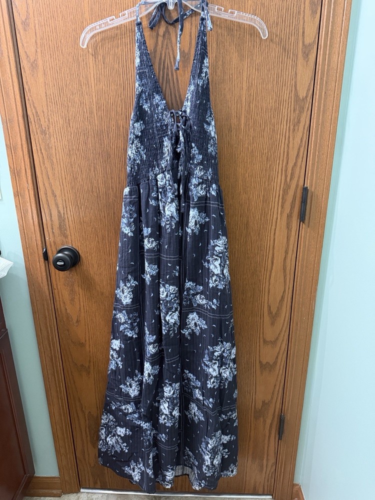 Women’s Halter Maxi Dress Size M