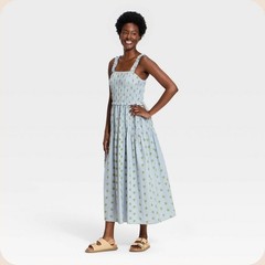 Women&rsquo;s Smocked Maxi A-Line Dress – Universal Thread Blue Floral XS (WL247)