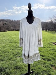 BEAUTIFUL BOHO UNIQUE DRESS/TUNiC Size XLg. Excellent Condition. SEAFOAM GREEN