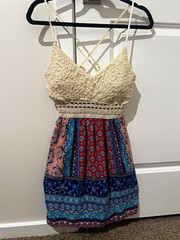 Iris Lace V-Neck Strappy Sleeveless Mini Dress Paisley Beige Blue Red S