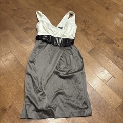 City Studio Dress Size 1 Women Gray White Belt V Neck Knee Length Cocktail Party