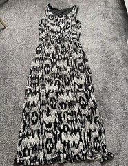 Select Dress Womens Size 14 Black Sleeveless Long Geometric Chiffon Holiday