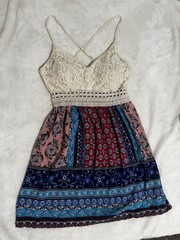 Iris Lace V-Neck Strappy Sleeveless Mini Dress Paisley Beige Blue Red S