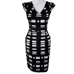 Calvin Klein Dress Size 0 Black and White Print Sheath V Neck Pockets Career NWT