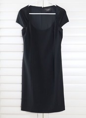 ST. JOHN CAVIAR COLLECTION $1295 Solid Black Silk Lined Sheath Dress Size 8