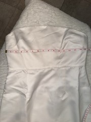 NWT Classic Strapless White Feather-Hem Dress Size 6