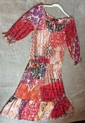 MII KNEE LENGHT SZ M DRESS ORANGE IVORY BLACK BROWN 3/4 SLEEVES ELASTIC HIPS