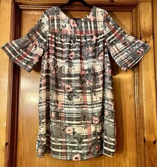 New Directions Women’s M V-Neck Shift Dress Short Bell Sleeve Floral Plaid Lined