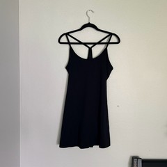 Quince Ultra-Form Active Dress Black Medium Built-In Shorts Pockets Tennis