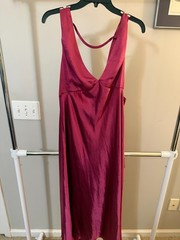 Lulus Women’s XXL Burgundy Satin Maxi Dress Open Back Cowl Back New With Tags