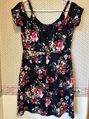 Express Womens Dress Size 8 Black Pink Floral Midi Cold Shoulder Sleeve Strap
