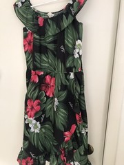 VTG Royal Creations Hawaii Black Hibiscus Print Knee Length Ruffle Dress SMALL