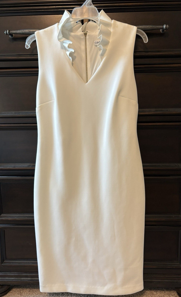 Calvin Klein White Solid V-Neck Sheath Dress Sleeveless Knee Length Zip 8