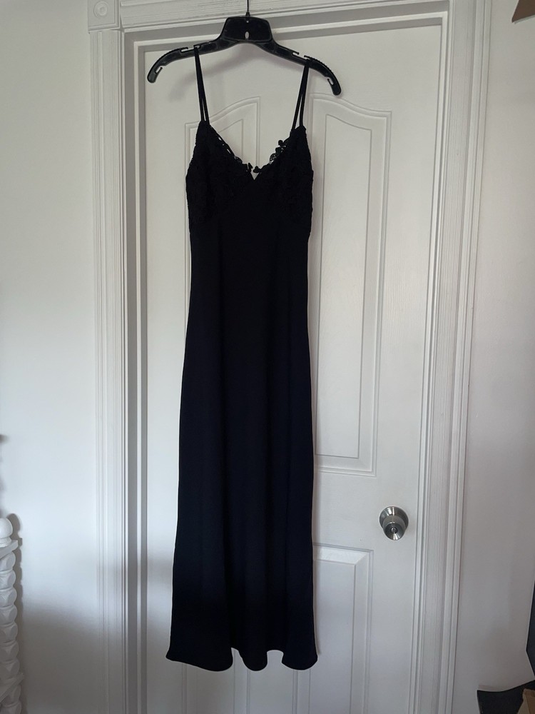 WHITE CLOSET ELEMENTS BLACK SLIP MAXI DRESS SZ MEDIUM NWT