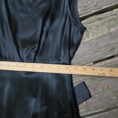 Metropolitan Vtg 90s Glam Minimal Old Money Classic Satin Open Back Bow Dress 6