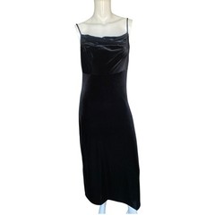 90&rsquo;s Style Black Velvet Midi Dress