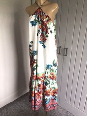 Stunning Ladies Long Dress UK 12/14 Lined Halter neck 50” L Unused Excellent