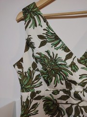 AGB Dress Size 14 White With Floral Print 97% Cotton 3% Spandex